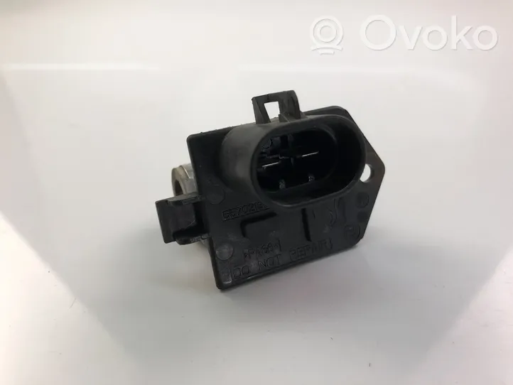 Opel Corsa D Résistance moteur de ventilateur de chauffage 55702180