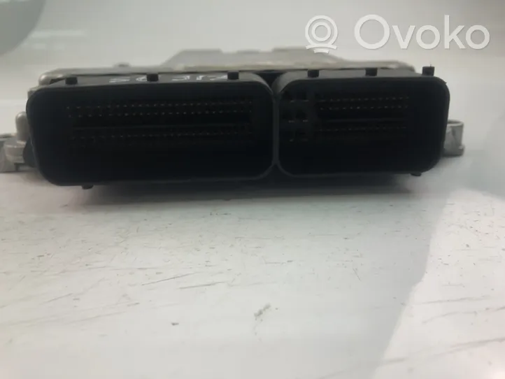 Honda CR-V Komputer / Sterownik ECU silnika 37820RSXG03