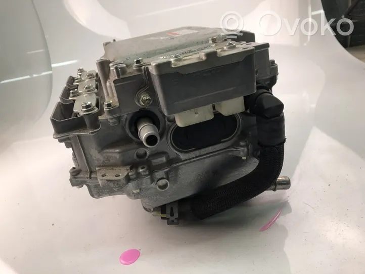 Toyota RAV 4 (XA40) Convertitore di tensione inverter G92A042030