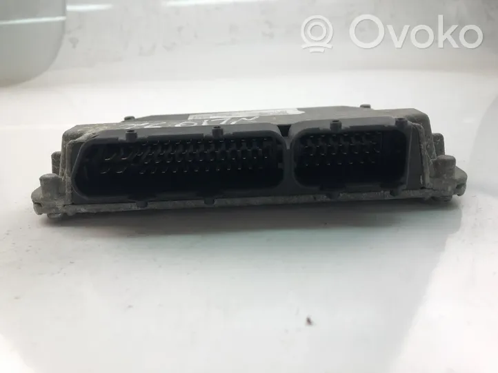 Volkswagen Fox Komputer / Sterownik ECU silnika 03D906023B