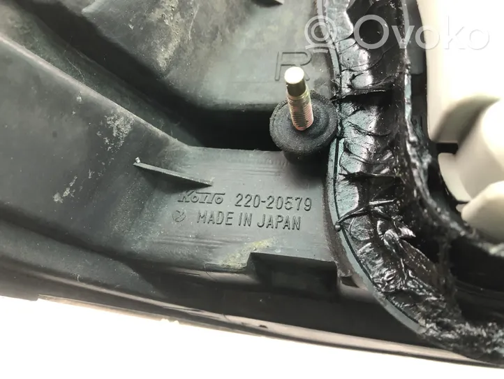 Subaru Legacy Задний фонарь в крышке 5309603