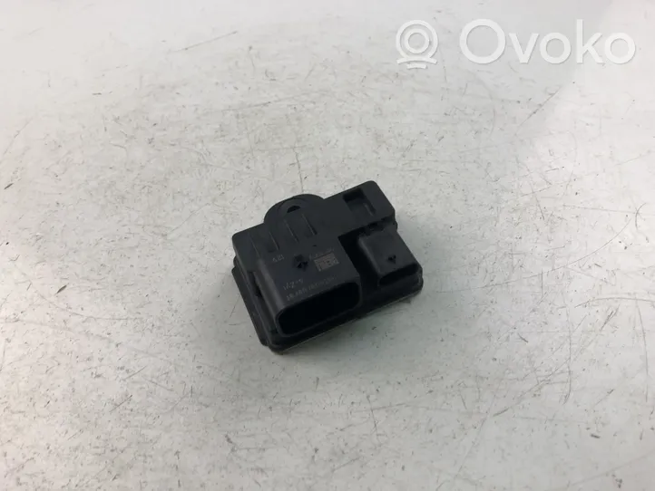 BMW 3 F30 F35 F31 Relè lampeggiatore d'emergenza 8570087