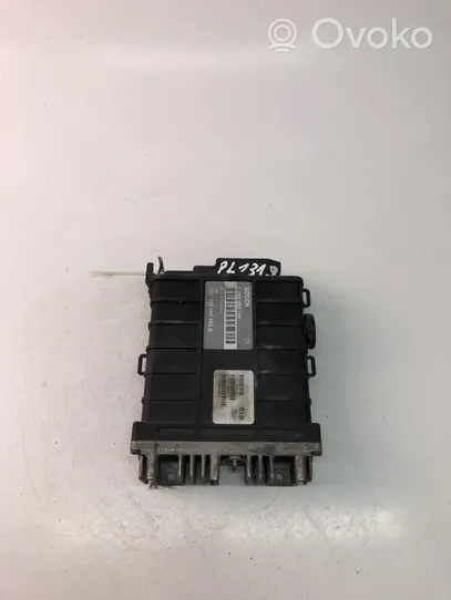 Volkswagen PASSAT B3 Unité de commande, module ECU de moteur 443907403G