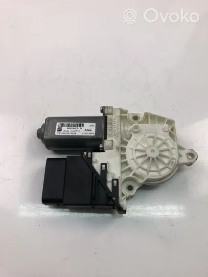 Seat Altea XL Moteur de lève-vitre de porte avant 1K0959703AE