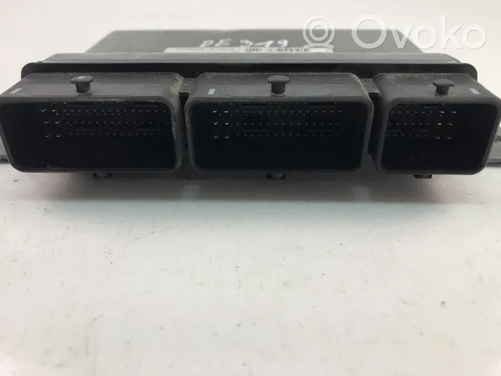 Dacia Sandero Komputer / Sterownik ECU silnika 237105098S