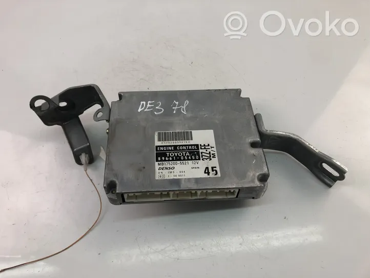 Toyota Avensis T220 Unité de commande, module ECU de moteur 8966105450