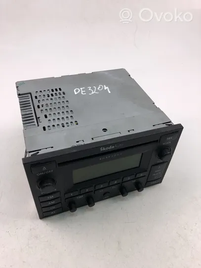 Skoda Superb B5 (3U) Panel / Radioodtwarzacz CD/DVD/GPS 1U0035195C