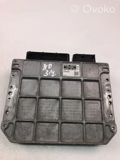 Toyota Verso-S Centralina/modulo motore ECU 896610F141