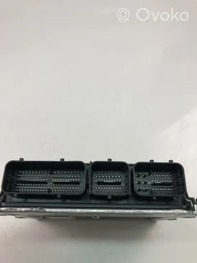 Volvo XC60 Centralina/modulo motore ECU 32313937