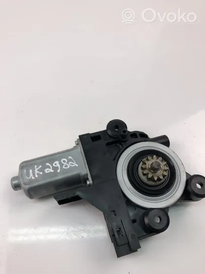 Volvo V60 Motorino alzacristalli della portiera anteriore 970713102