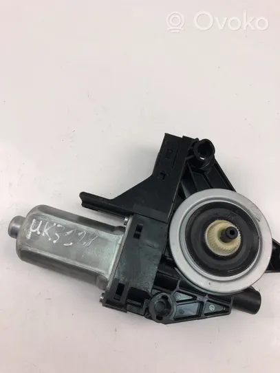 Volvo V40 Moteur de lève-vitre de porte avant 966268103