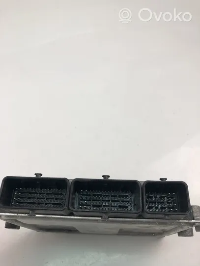 Dacia Logan I Centralina/modulo motore ECU 237107154R