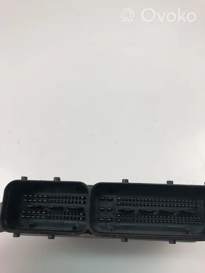 KIA Carens III Motorsteuergerät ECU 391202A410