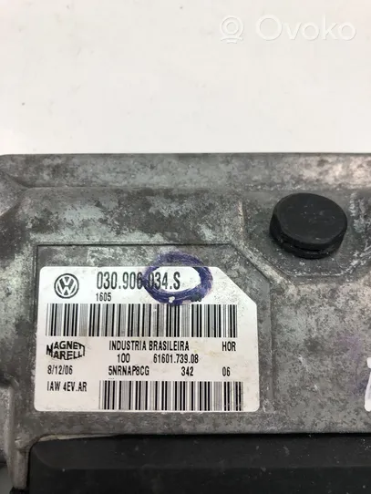 Volkswagen Fox Centralina/modulo motore ECU 030906034S