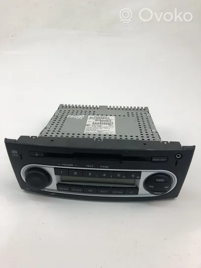 Mitsubishi Colt Panel / Radioodtwarzacz CD/DVD/GPS 8701A239