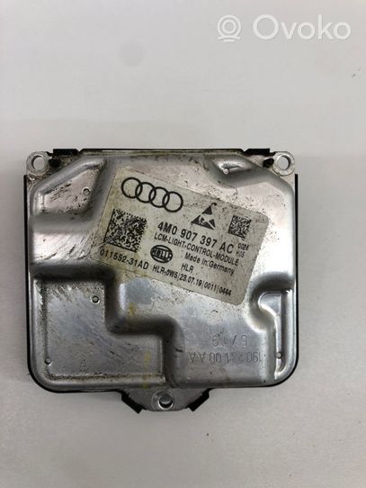 Audi Q7 4M Lampa przednia 4M0907397AC