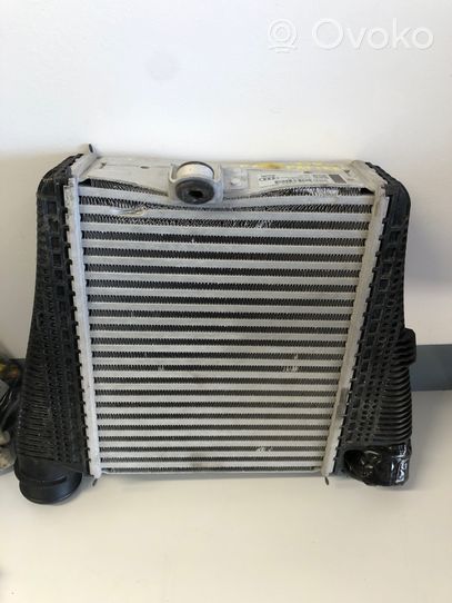 Audi A8 S8 D5 Chłodnica powietrza doładowującego / Intercooler 4N0145806H