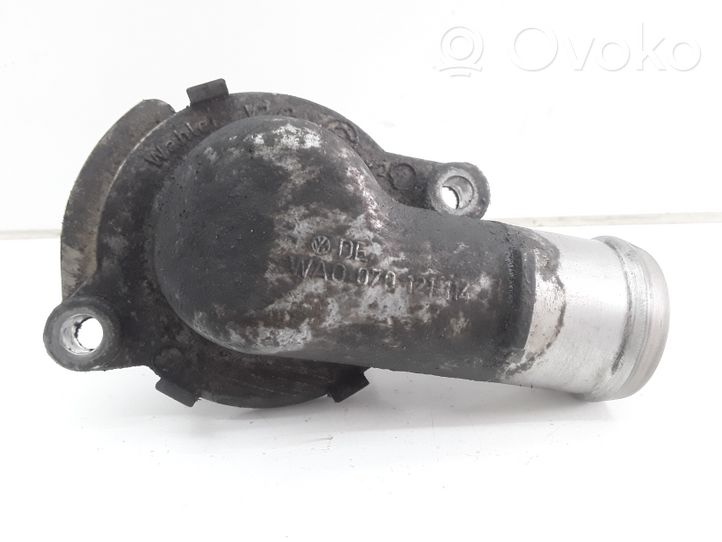 Volkswagen Transporter - Caravelle T5 Boîtier de thermostat / thermostat 070121114