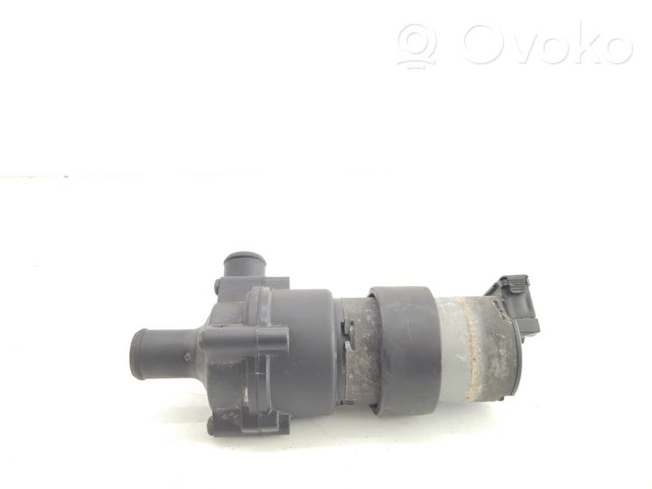 Mercedes-Benz C W203 Pompe à eau de liquide de refroidissement 2038350064