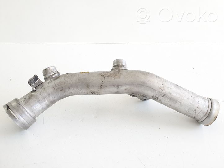 Mercedes-Benz CLS C218 X218 Tube d'admission de tuyau de refroidisseur intermédiaire A2045840047