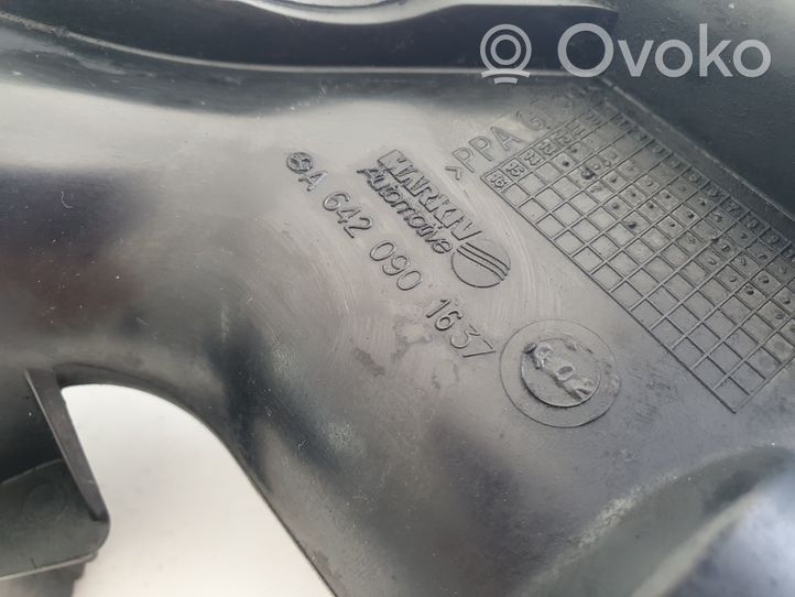 Mercedes-Benz R W251 Część rury dolotu powietrza A6420901637