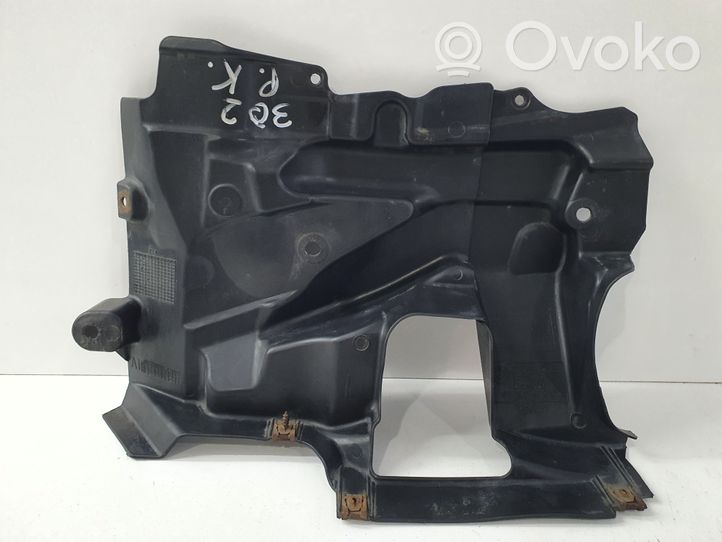 BMW 6 F12 F13 Priekinės važiuoklės dugno apsauga 7185169