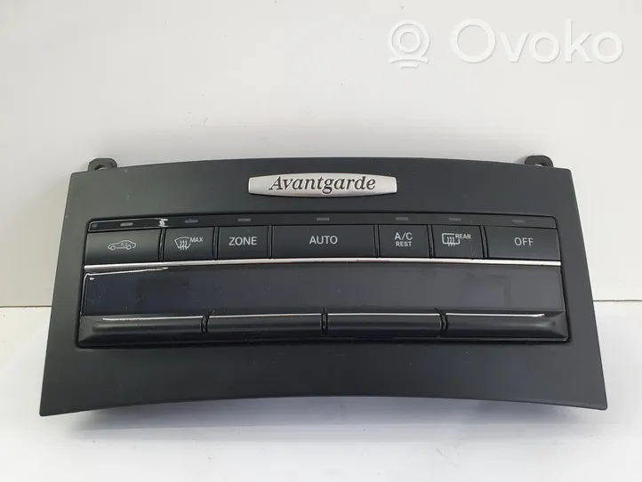 Mercedes-Benz E W212 Panel klimatyzacji A2129009409