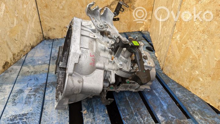 Hyundai Kona I Manual 6 speed gearbox ZE48