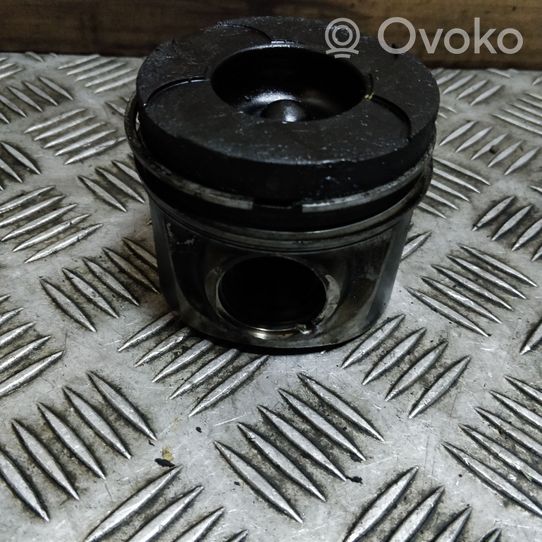 Volvo XC90 Piston 