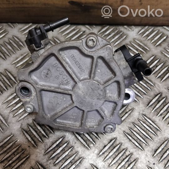 Ford Grand C-MAX Pompe à vide 9804021880