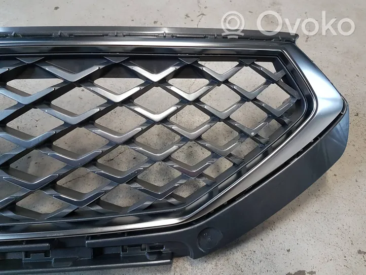 Seat Tarraco Etupuskurin ylempi jäähdytinsäleikkö 5FJ853654C