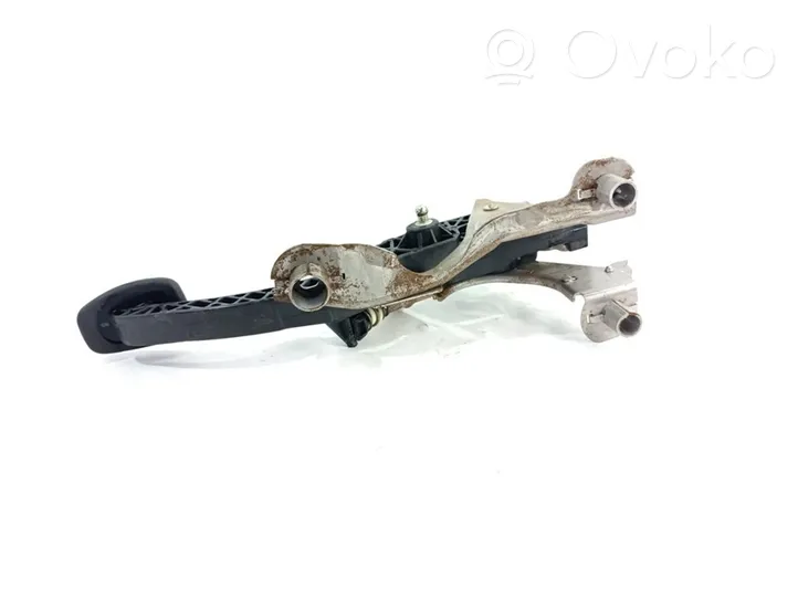 Renault Megane III Clutch pedal 465030037R