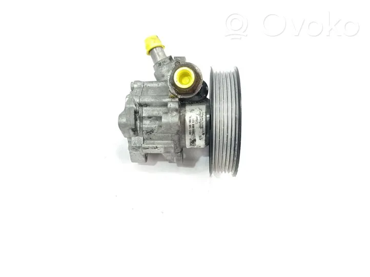 Audi A4 S4 B6 8E 8H Ohjaustehostimen pumppu 8E0145155N