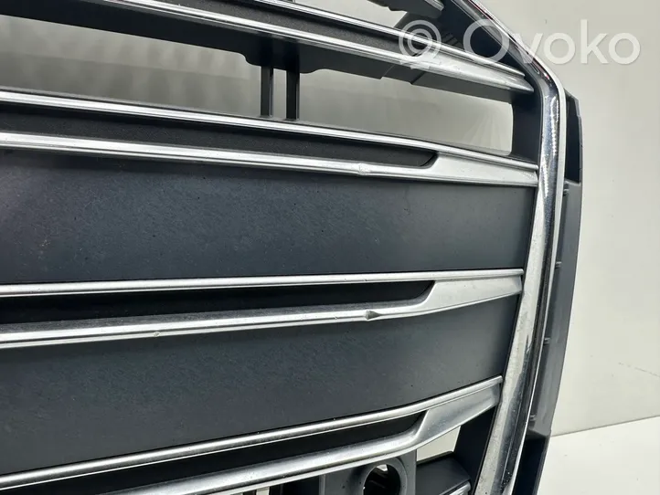 Audi A5 Maskownica / Grill / Atrapa górna chłodnicy 8W6853651AT