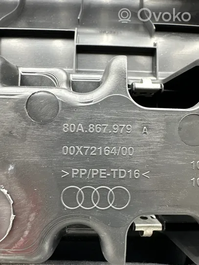 Audi Q5 SQ5 Takaluukun alaosan verhoilu 80A867979A