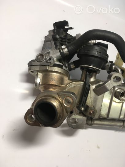 Toyota Avensis T270 Soupape vanne EGR 7926006