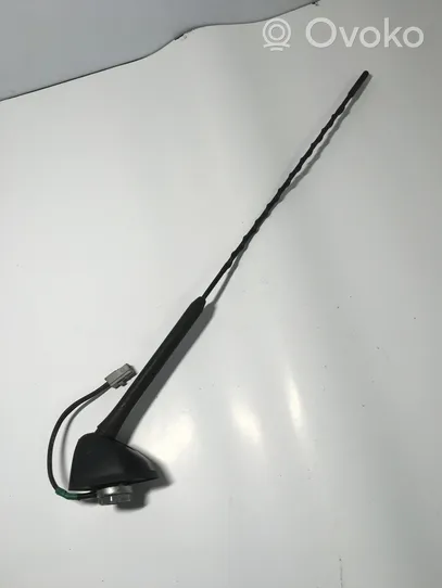 Nissan Juke I F15 Radion antenni 