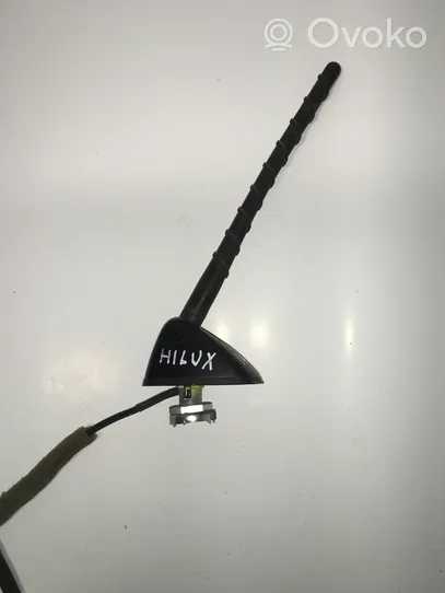 Toyota Hilux (AN10, AN20, AN30) Radion antenni V307525C