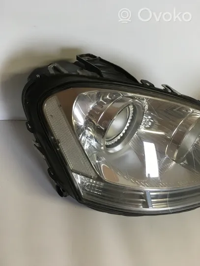 Mercedes-Benz ML W164 Phare frontale 263348