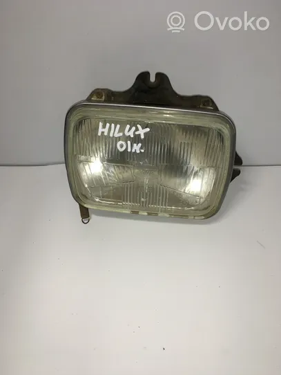 Toyota Hilux (N140, N150, N160, N170) Headlight/headlamp 02107R20