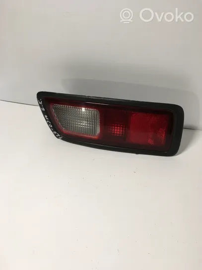 Toyota Land Cruiser (J120) Éclairage de pare-chocs arrière P2601
