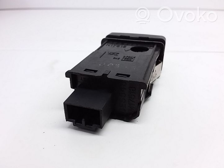 Opel Frontera B Alarm switch M17516