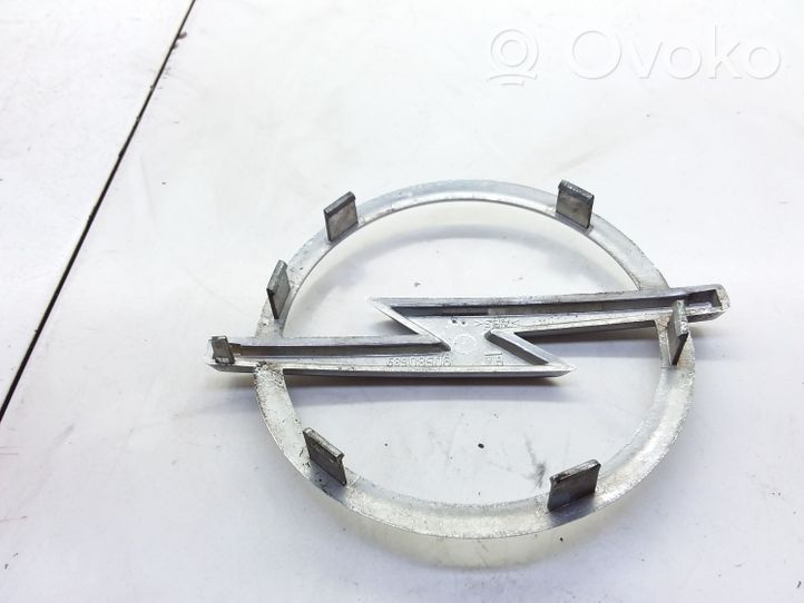 Opel Zafira A Manufacturers badge/model letters 90580689