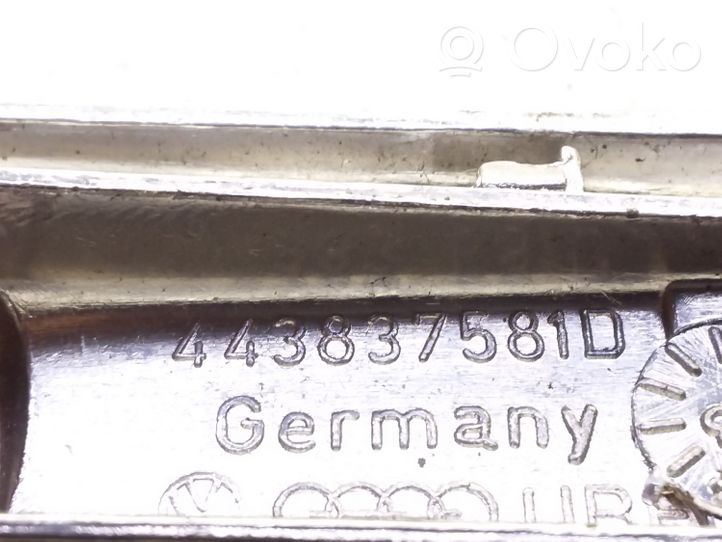 Audi 80 90 B3 Galinio lango atidarymo rankenėlė 443837581D