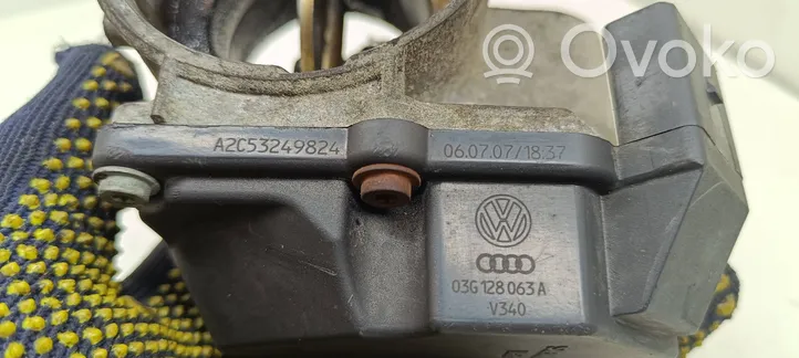 Volkswagen Golf V Clapet d'étranglement 03G128063A