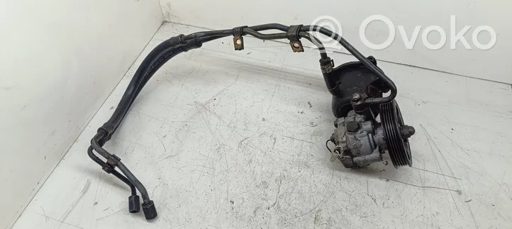 Volkswagen PASSAT B6 Power steering pump 8-01040