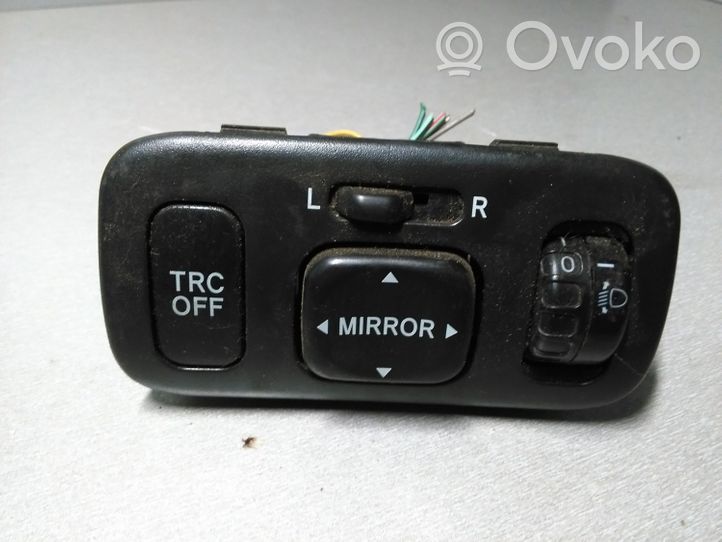 Toyota Yaris Bouton de commutateur rétroviseur latéral 183547