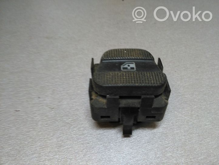 Volkswagen PASSAT B4 Interruttore di controllo dell’alzacristalli elettrico 1H0959855C