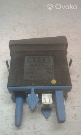 Audi V8 Przycisk / Pokrętło regulacji świateł 4A0941301A