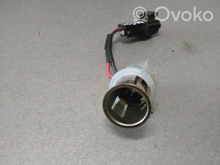 Smart ForTwo I Gniazdo 12V przednie 73940039